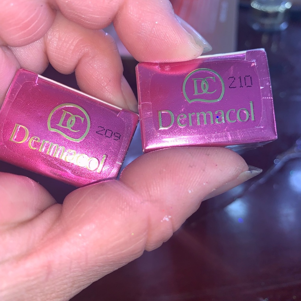 Dermacol foundation bundle